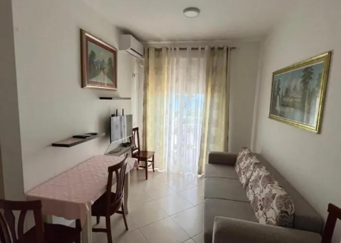 Apartamento Xhelilaj *